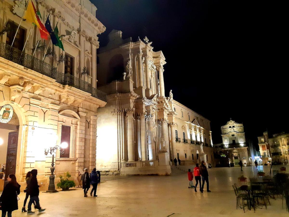 Elegante Appartamento In Palazzo Storico Ortigia Syracuse Buitenkant foto