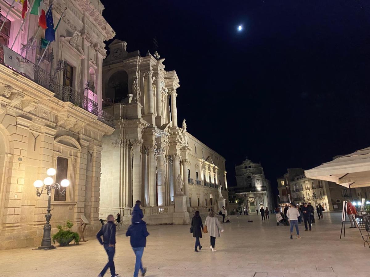 Elegante Appartamento In Palazzo Storico Ortigia Syracuse Buitenkant foto