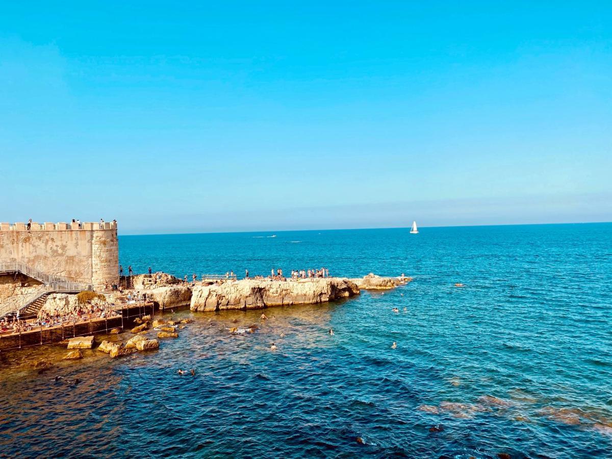 Elegante Appartamento In Palazzo Storico Ortigia Syracuse Buitenkant foto