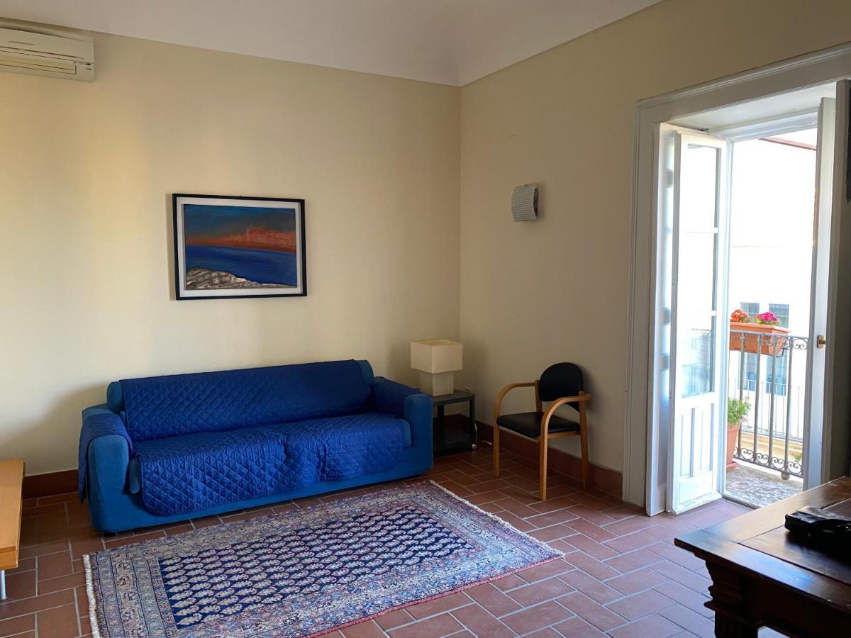 Elegante Appartamento In Palazzo Storico Ortigia Syracuse Buitenkant foto