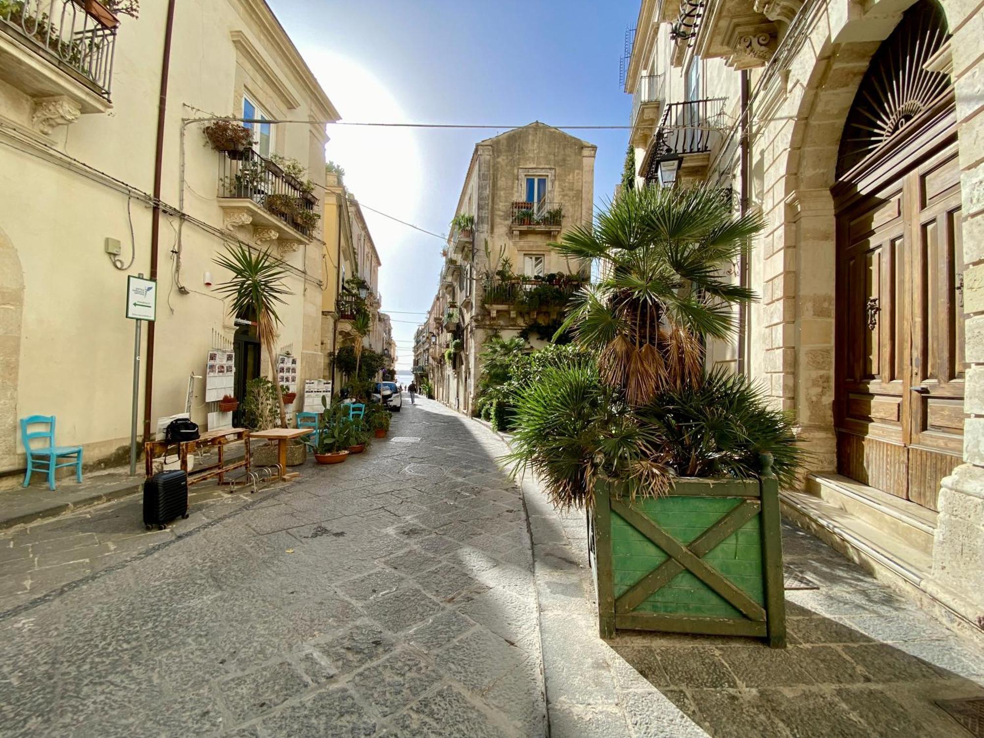 Elegante Appartamento In Palazzo Storico Ortigia Syracuse Buitenkant foto