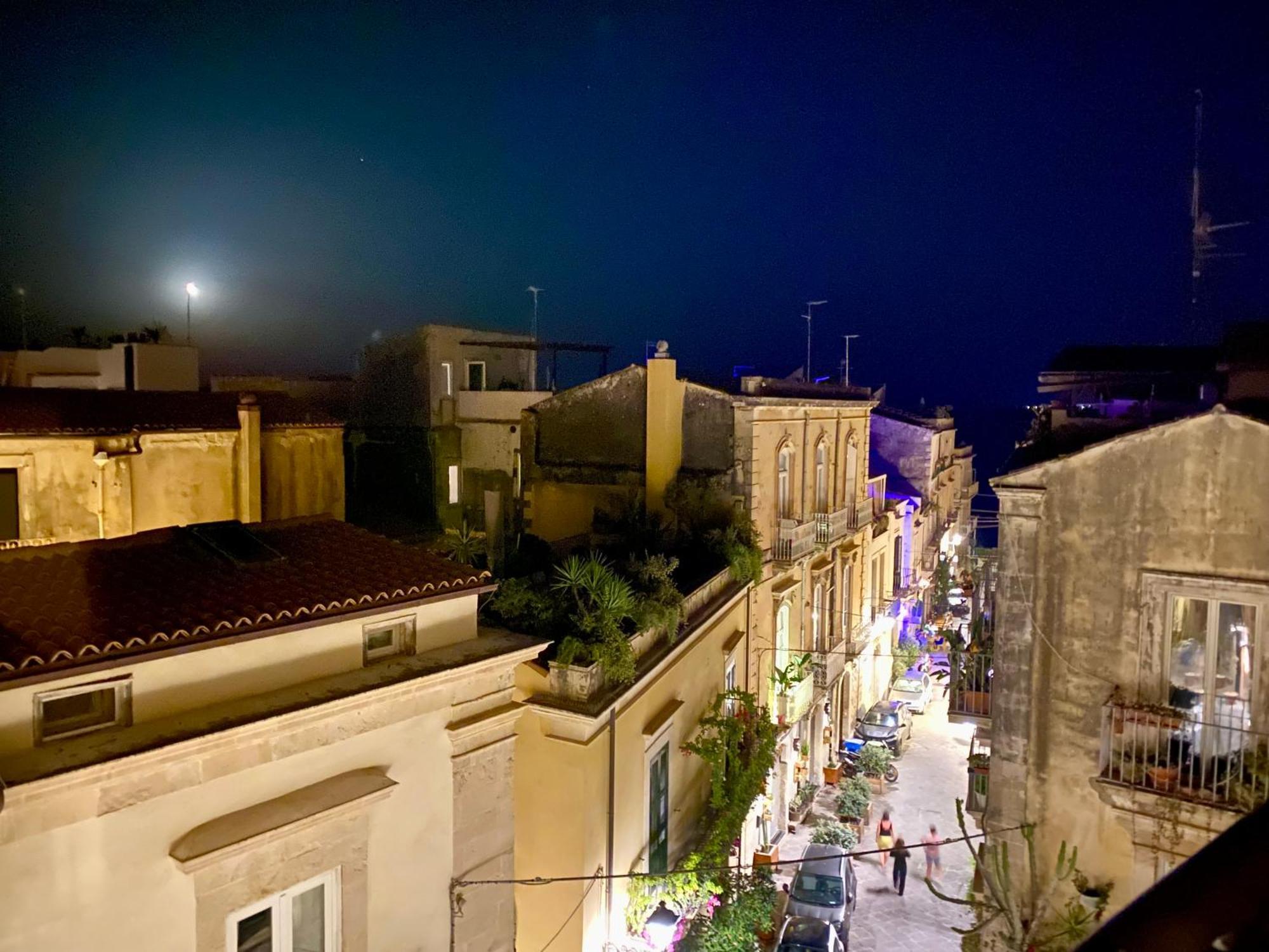 Elegante Appartamento In Palazzo Storico Ortigia Syracuse Buitenkant foto